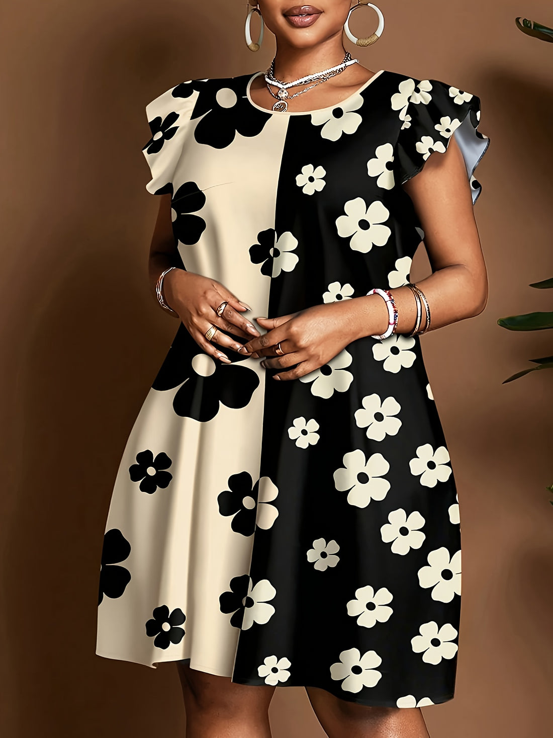 Women'S Dress with Flutter Sleeves And Floral Print